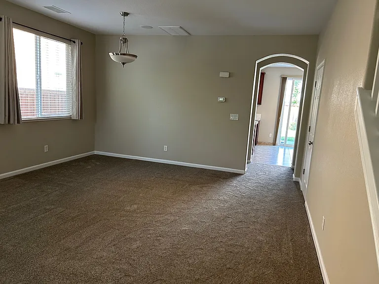 435 Stradella Ct — Photo 5