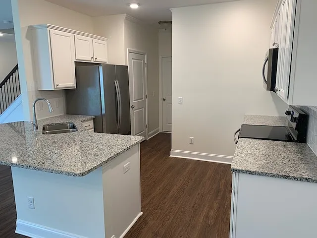 37 Birch Cir — Photo 2