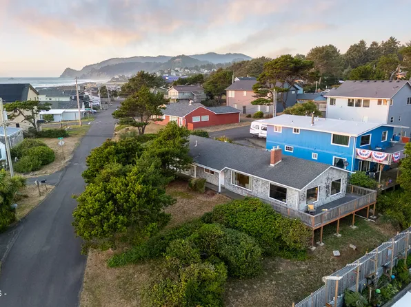 3540 NW Keel Ave, Lincoln City, OR 97367