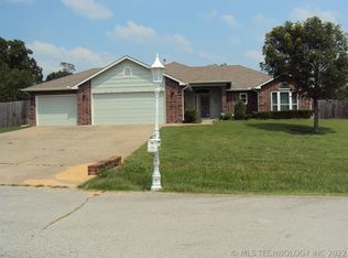 14145 S 220th East Ave, Coweta, OK 74429