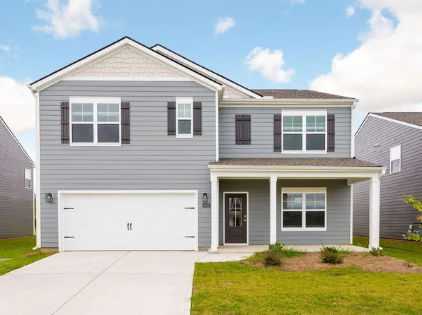 8252 Watercolour Ln, Ooltewah, TN 37363