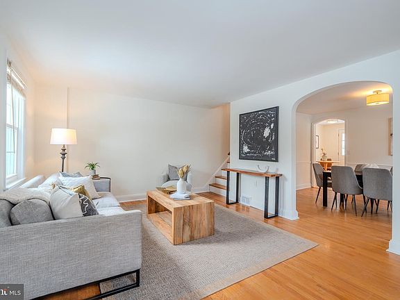 4th image of 654 Hazelwood Rd