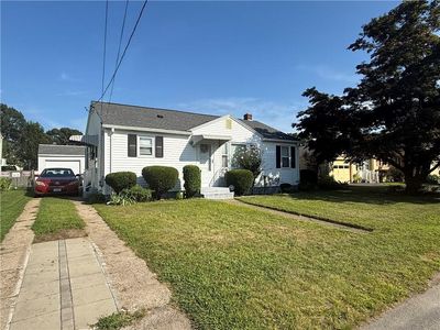 84 Woodbine St, Cranston, RI, 02910