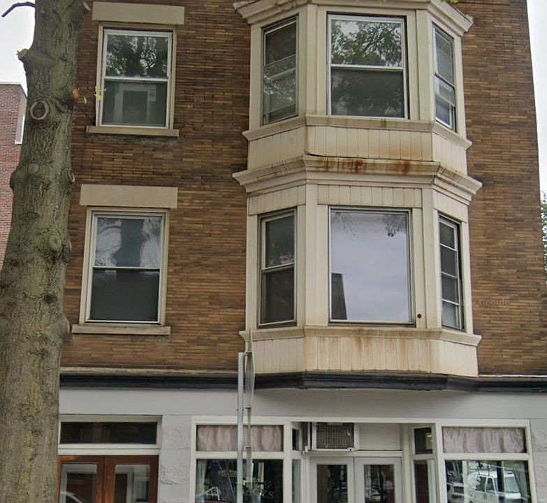 1st image of 262 Washington Ave #2B