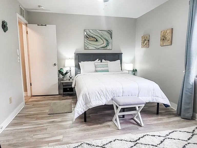 3208 W De Leon St #B — Photo 9