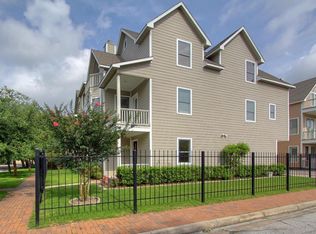 2104 State St, Houston, TX 77007