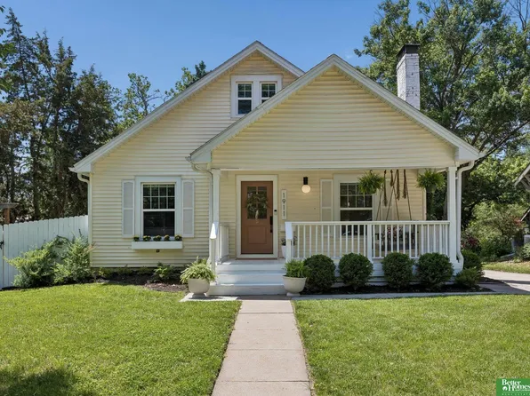 1911 Lake St, Lincoln, NE 68502