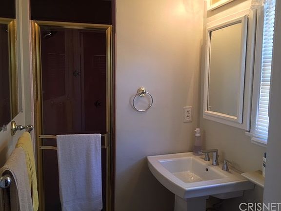 4th image of 8127 Jellico Ave