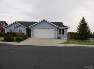 2211 NW Nickernut Ct, Redmond, OR 97756