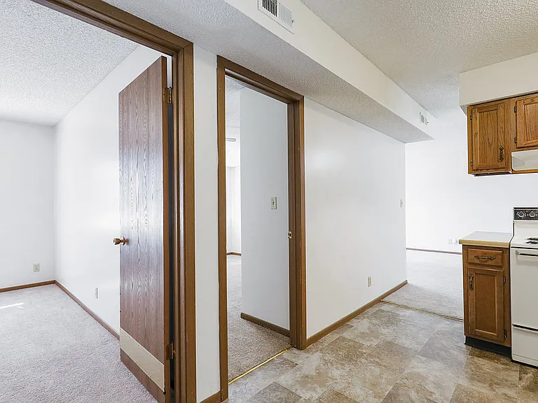 4615 Meredeth St #17 — Photo 10