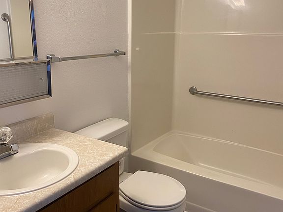5th image of 55 Erickson Ave #6