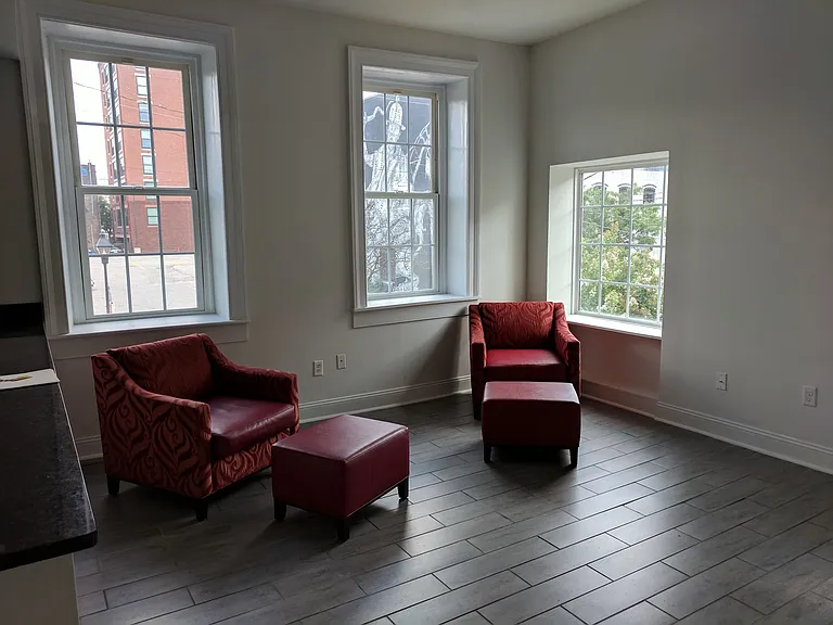 1731 E. Main Street — Photo 34