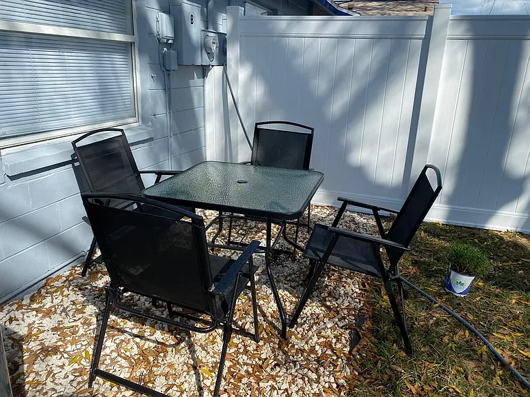 1007 Hawkins St #A — Photo 13