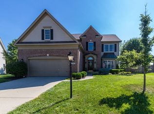 11901 Ledgestone Cir, Fishers, IN 46037