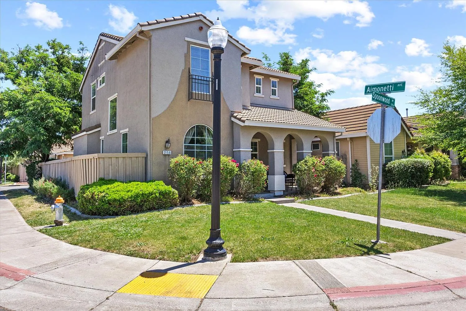 3156 Spoonwood Way photo 1