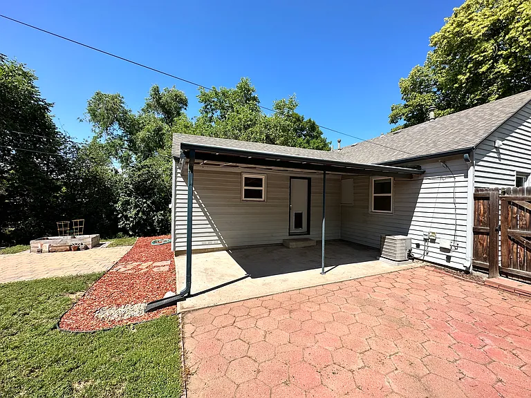 2633 S Race St — Photo 6
