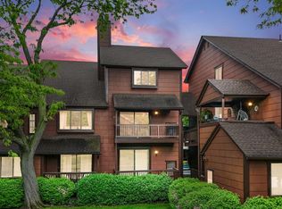 312 Sea Isle Ky, Secaucus, NJ 07094