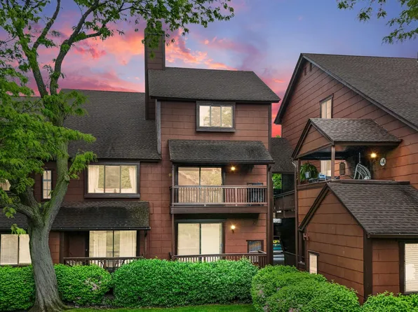 312 Sea Isle Ky, Secaucus, NJ 07094