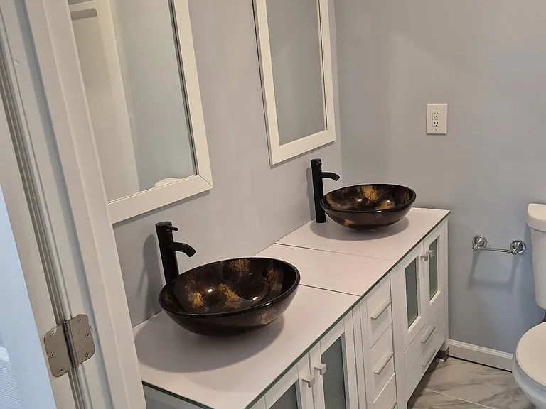 111 E Elm St #A — Photo 1