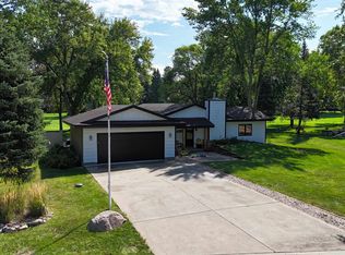 201 Emerald Dr, Arnolds Park, IA 51331