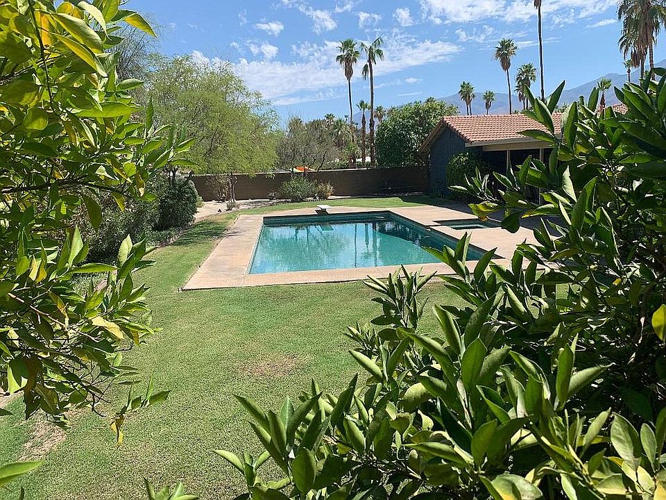 2nd image of 456 N Sunset Way