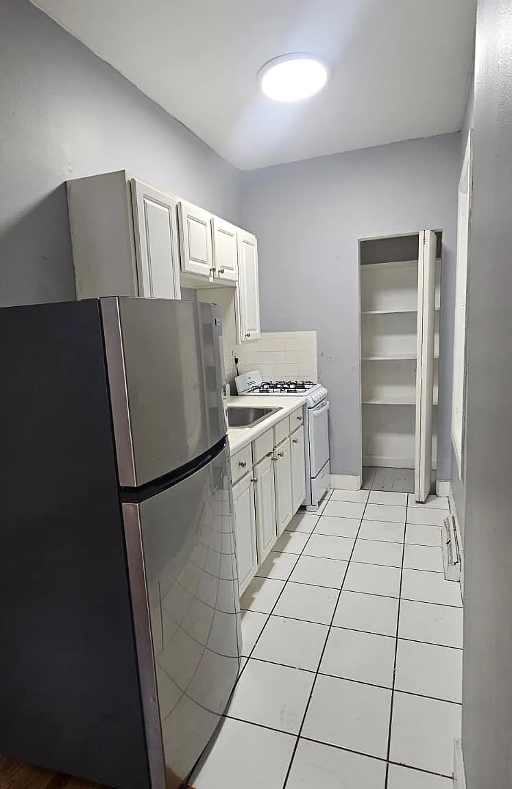 Studio, $1,295 — Photo 4