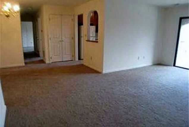 2nd image of 916 Cold Spring Rd