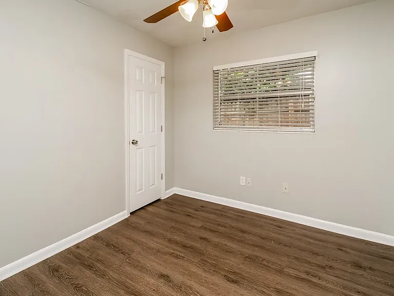 3326 Bougainvillea Dr — Photo 6