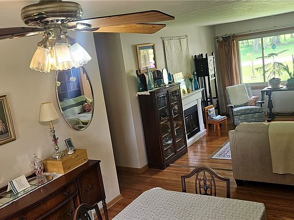 5th image of 12984 Martin Dr