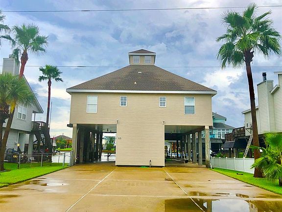 4th image of 515 Paradise Dr