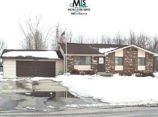 47154 Hennings Dr, New Baltimore, MI 48047