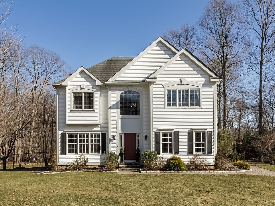 22 Running Brook Drive