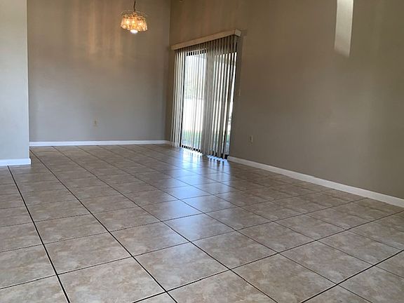 4th image of 202 Marble Ln