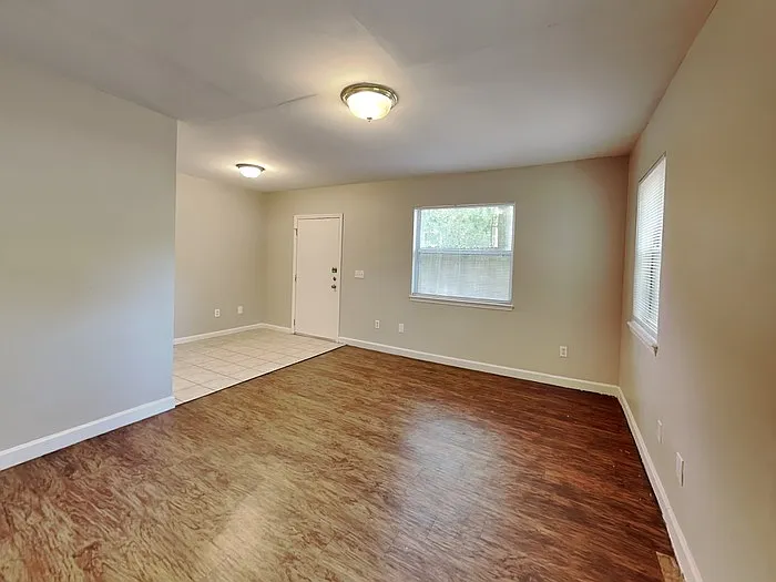 8818 Ricardo Ln — Photo 7