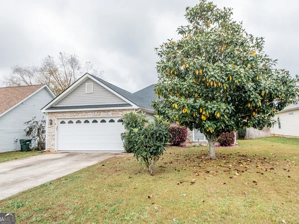 404 Cranesbill Dr, Bonaire, GA 31005