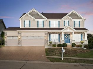 813 Liberty Creek Dr, Wentzville, MO 63385