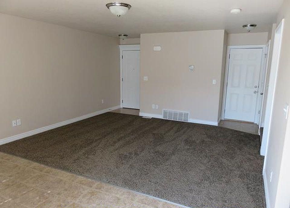 1st image of 87602 N Belmont Dr