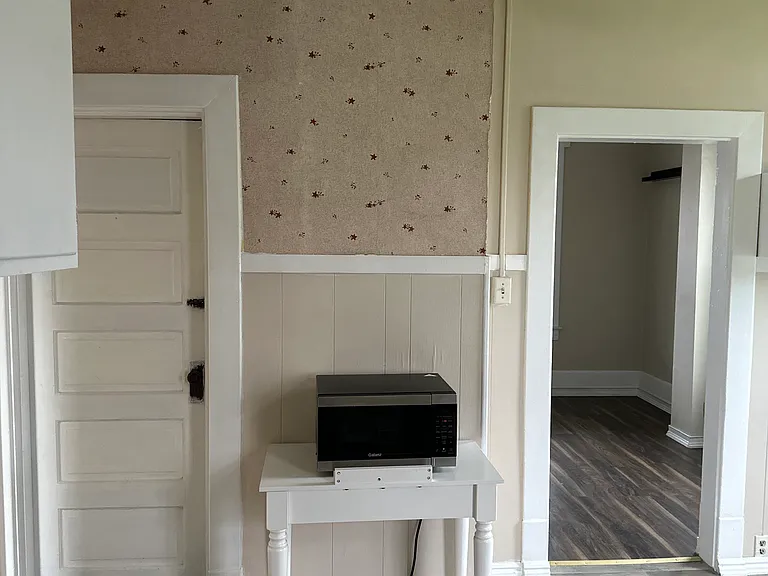 440 Center Ave — Photo 14