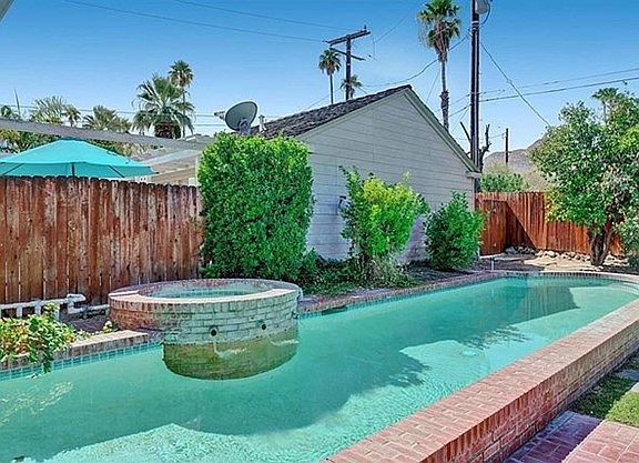 Pool and heated soaking pool