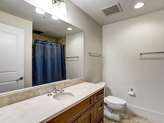 2nd image of 1615 N Queen St APT 208
