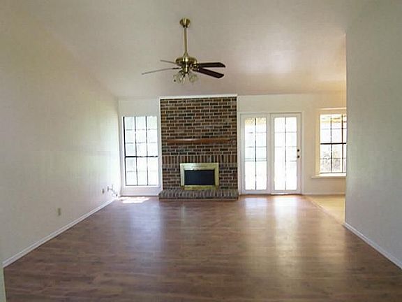 3rd image of 6813 Anderson Dr