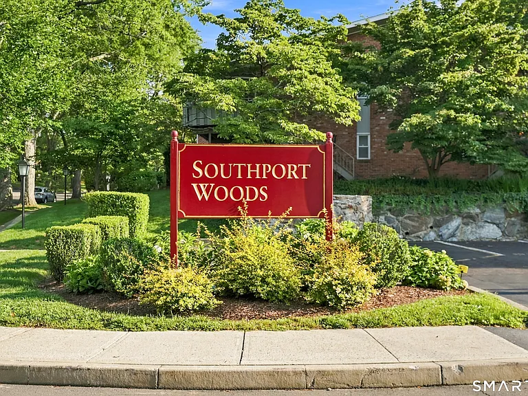 110 Southport Woods Dr #110 — Photo 22