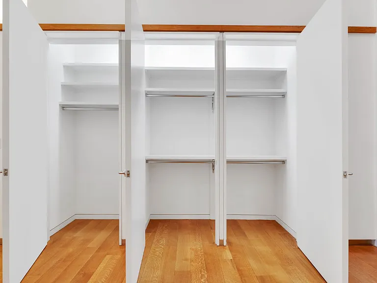 103 5th Ave #4 — Photo 9