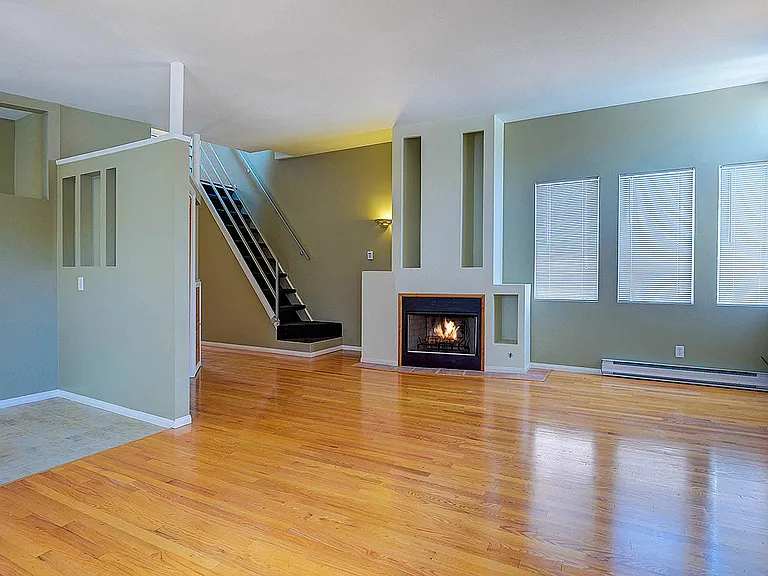 132 S Sweetzer Ave #2G — Photo 1