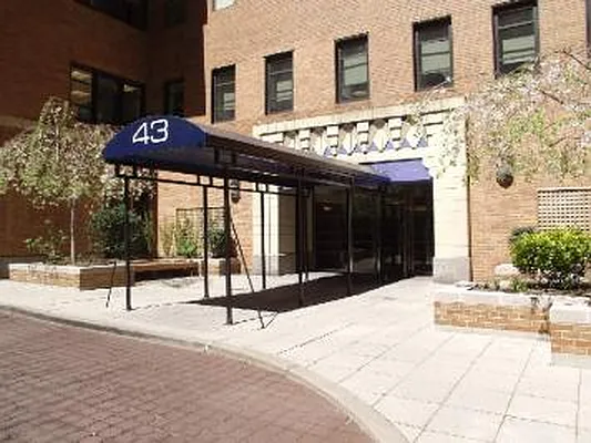 Sold by Corcoran | media 7