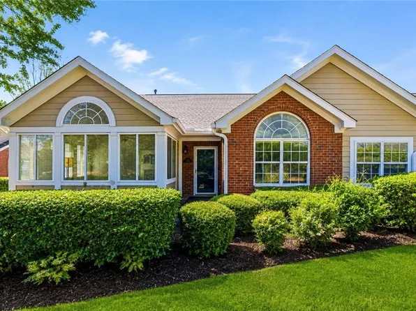 176 Vintage Club Cir, Marietta, GA 30066