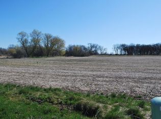 1701 Rookery Gln, Burlington, WI 53105