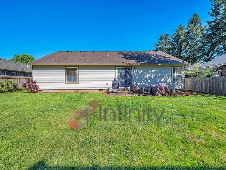 19346 Sunset Springs Dr — Photo 31