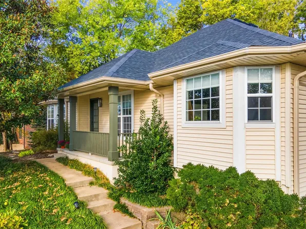 153 Baker Ave, Saint Louis, MO 63119