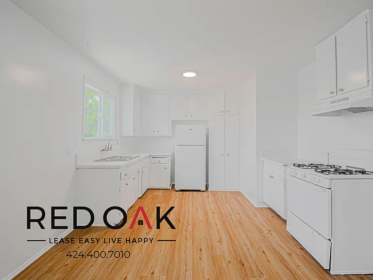 4961 Coldwater Canyon Ave #15 — Photo 2